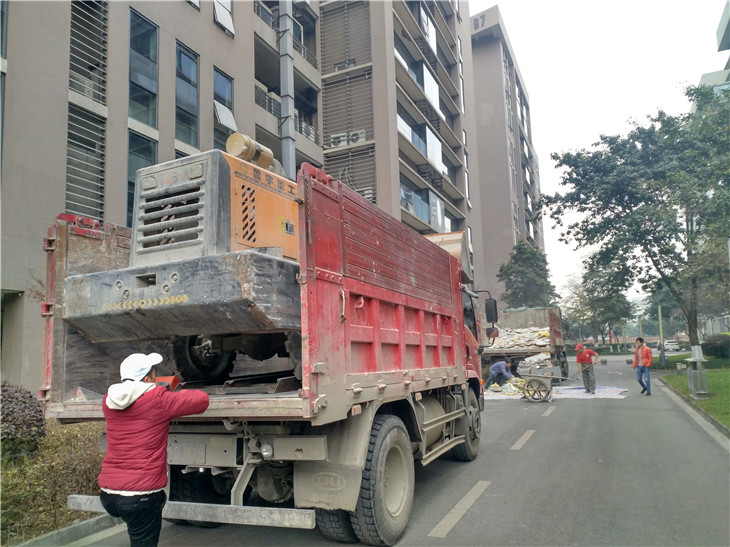 成都天府生命科技園700平室內裝修拆除清運