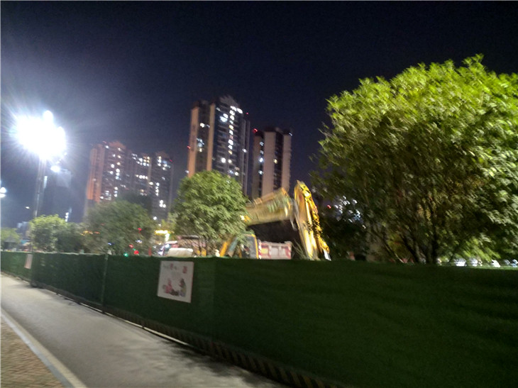 成都路面拆除,成都專業混凝土路面破碎拆除清運公司